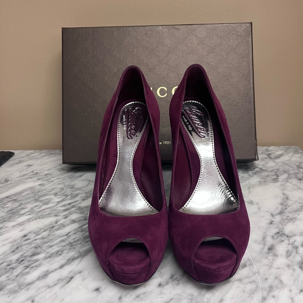 EUC AUTHENTIC Maroon Gucci shoes suede fabric - Picture 2 of 9